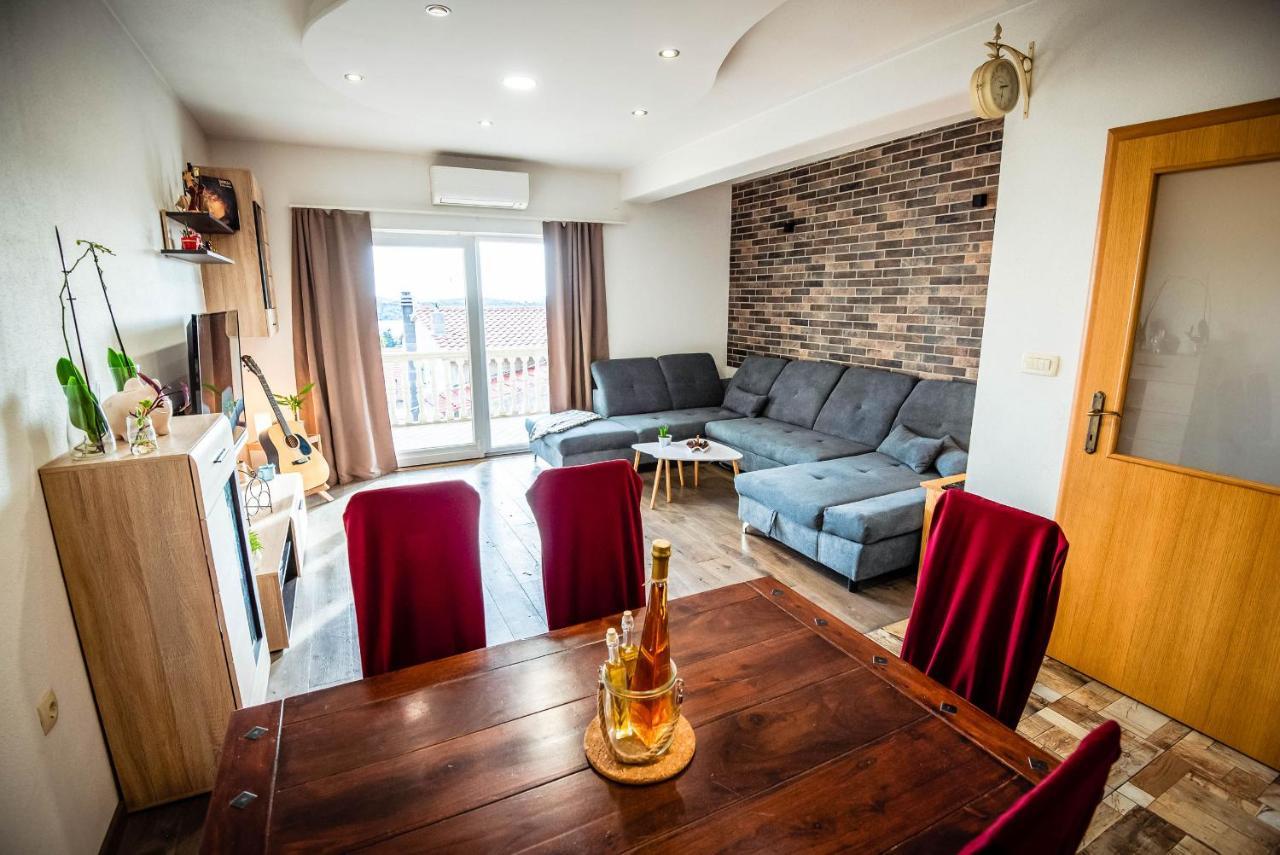 Apartman Fjaka Šibenik Exterior foto